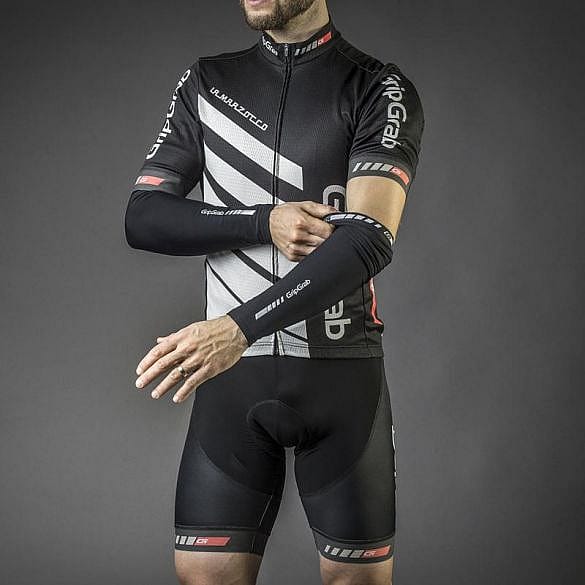 76896-Gripgrab-Arm-warmers-light-zwart-afbeelding-2