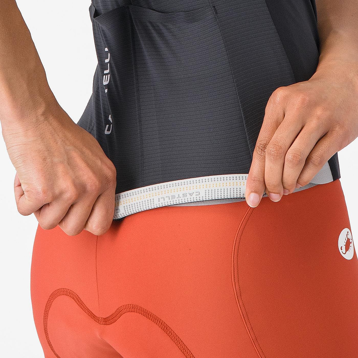 141097-Castelli-espresso-2-w-vest-black-dames-afbeelding-5