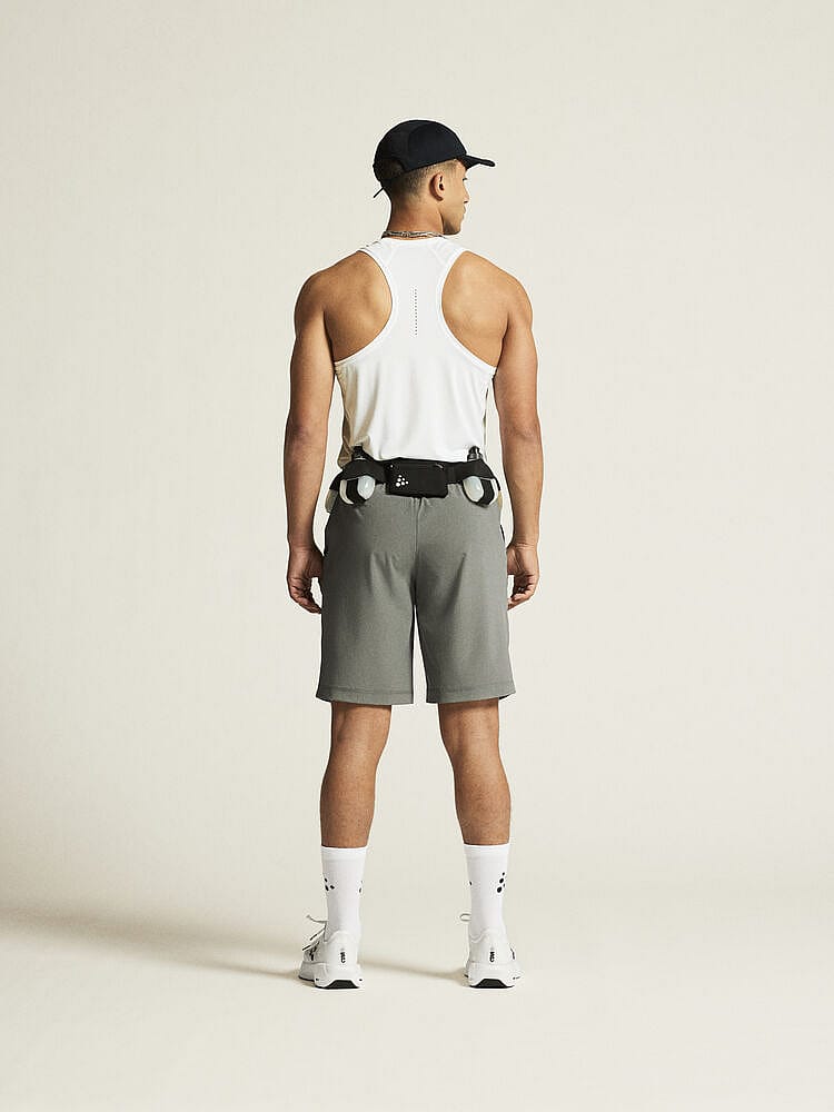 115341-Craft-ADV-Essence-2-hardloopshirt-mouwloos-wit-heren-afbeelding-5