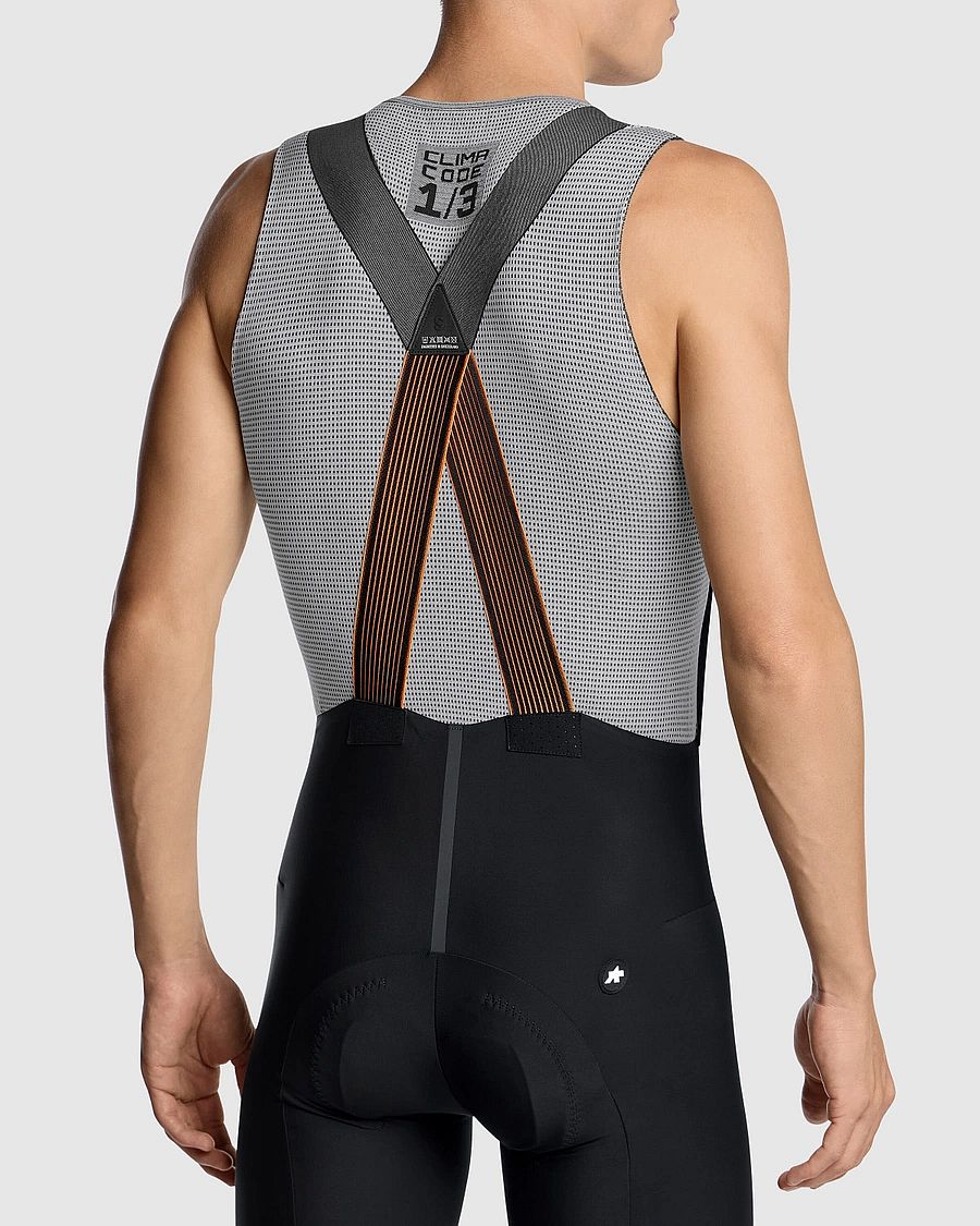 112913-Assos-summer-mouwloos-skin-layer-P1-grijs-heren-afbeelding-5