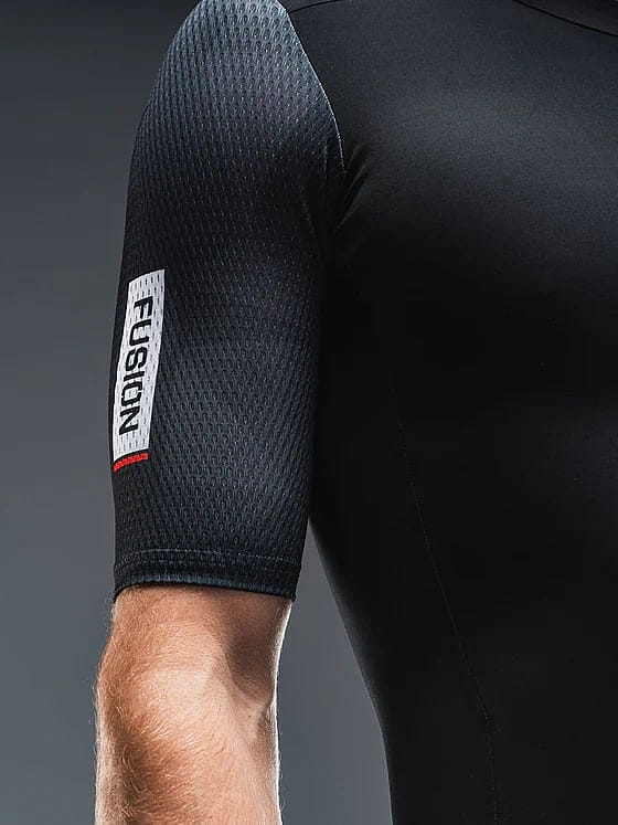 115689-Fusion-TEMPO-TWO-trisuit-korte-mouw-all-black-unisex-afbeelding-6