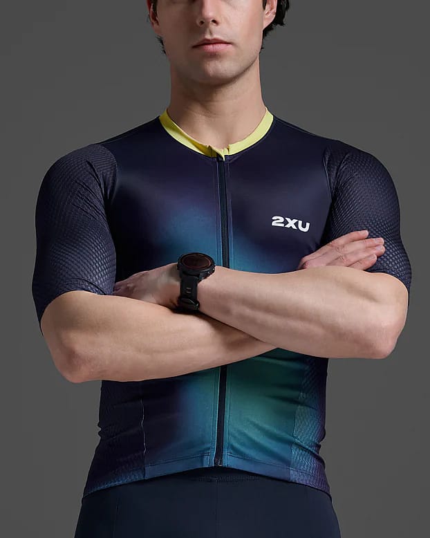 113343-2XU-Aero-Hex-Tri-top-korte-mouw-MidnightCool-Matcha-Heren-afbeelding-2