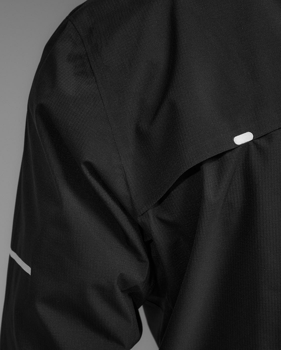 113606-2XU-Ignition-Shield-Jacket-BlackSilver-Reflective-Heren-afbeelding-4