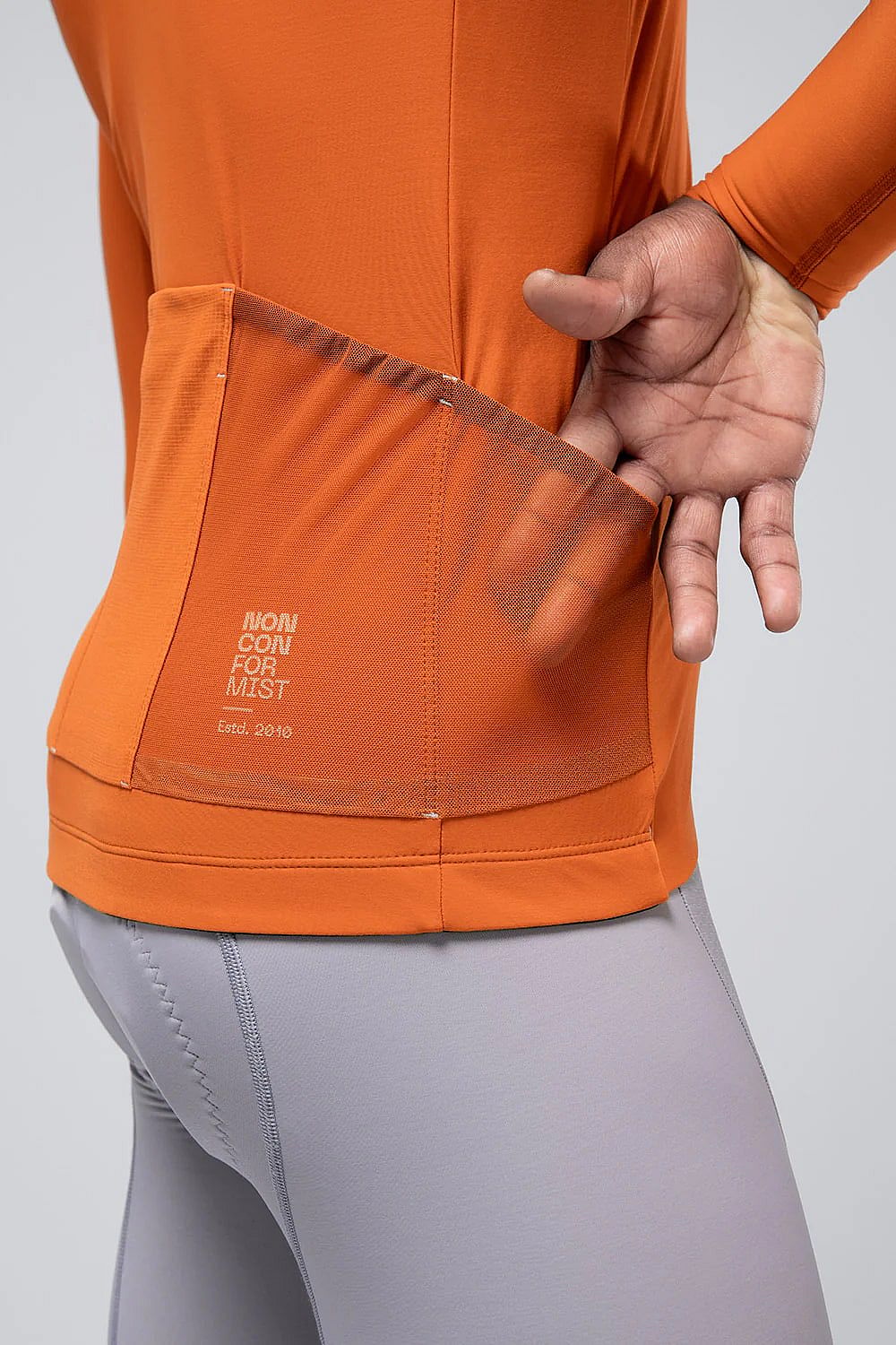 120342-Gobik-Pacer-Solid-2.0-Thai-fietsshirt-lange-mouw-heren-afbeelding-5