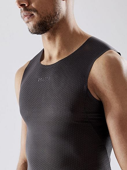 59918-Craft-Pro-Dry-Nanoweight-mouwloos-ondershirt-zwart-heren-afbeelding-5