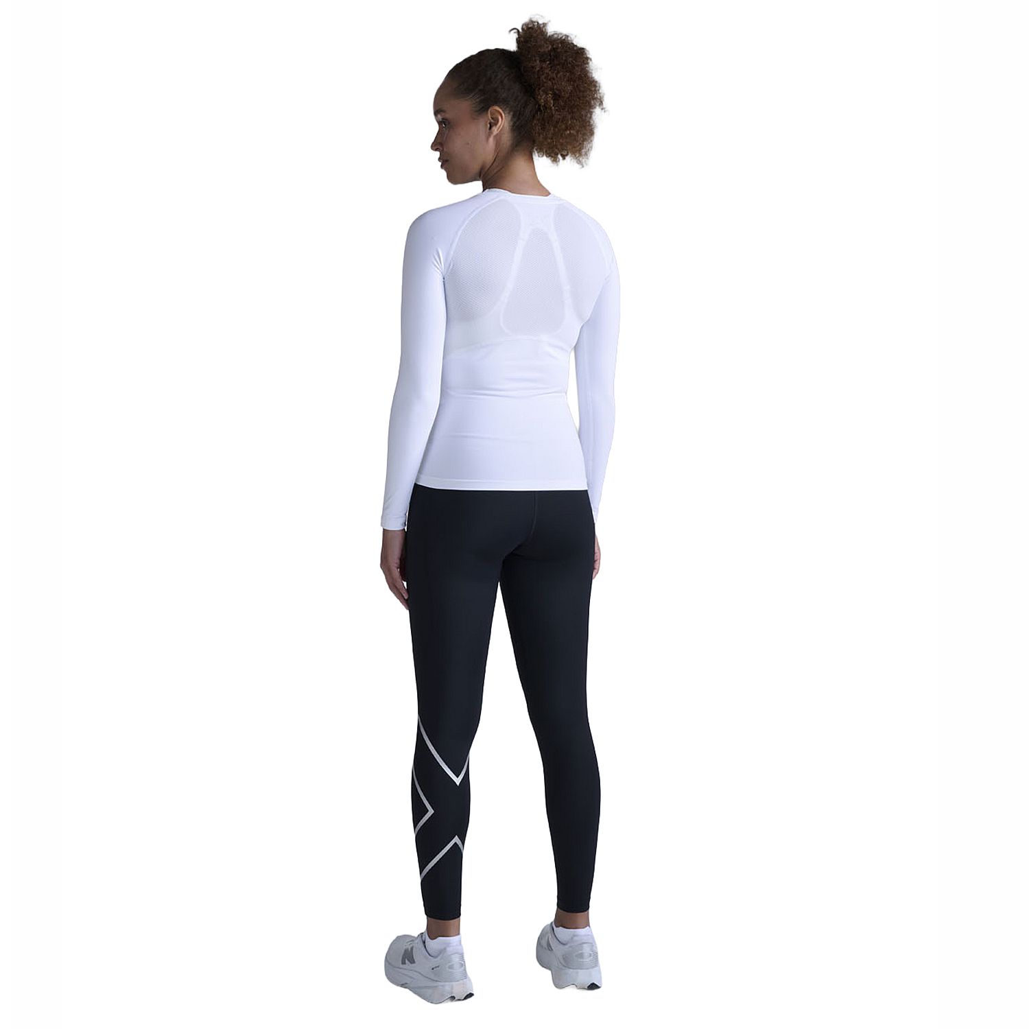 141901-2XU-Core-Compression-hardloopshirt-lange-mouw-White-dames-afbeelding-3
