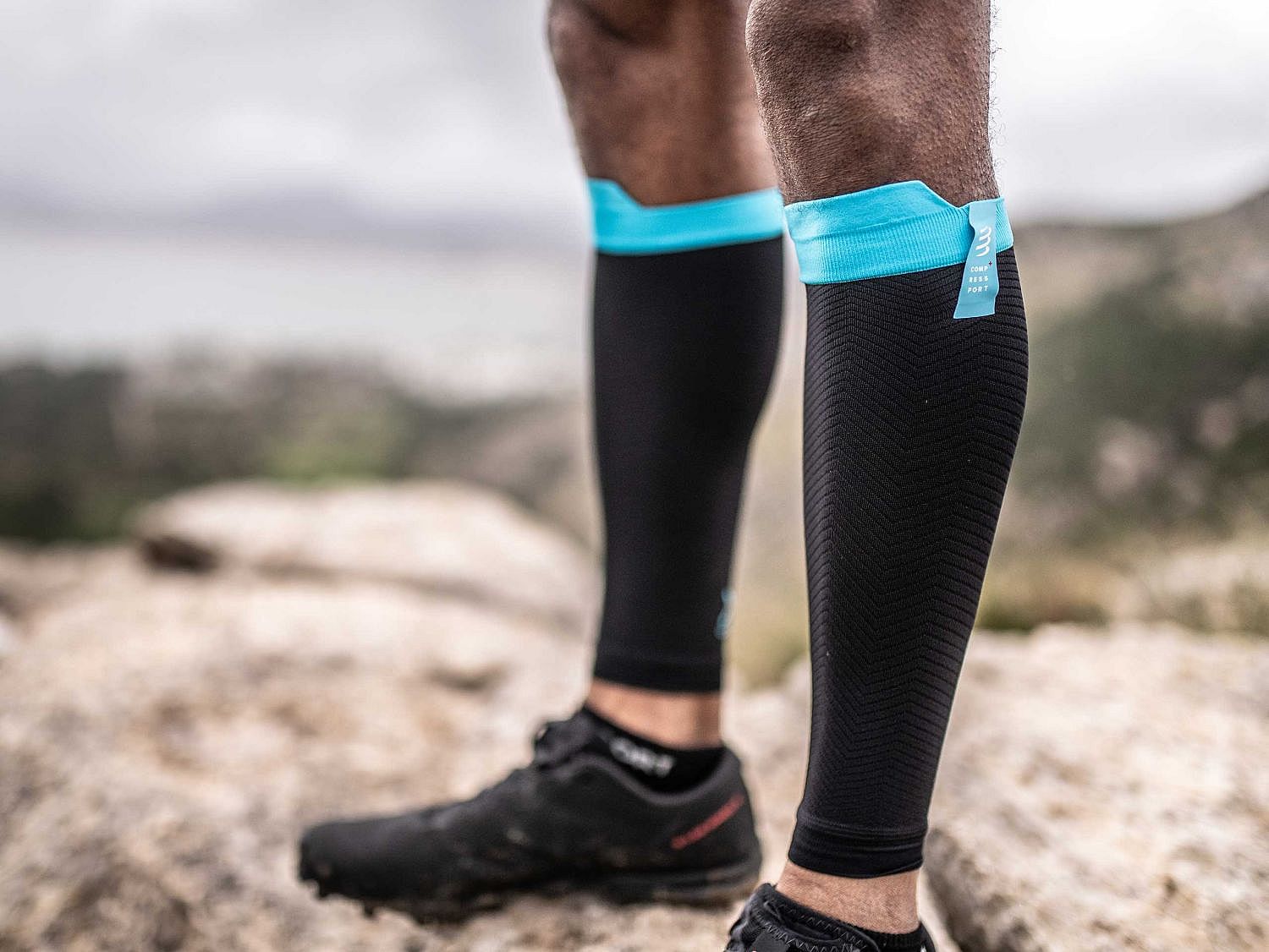 47537-Compressport-R2-Oxygen-compressie-tubes-zwart-afbeelding-4