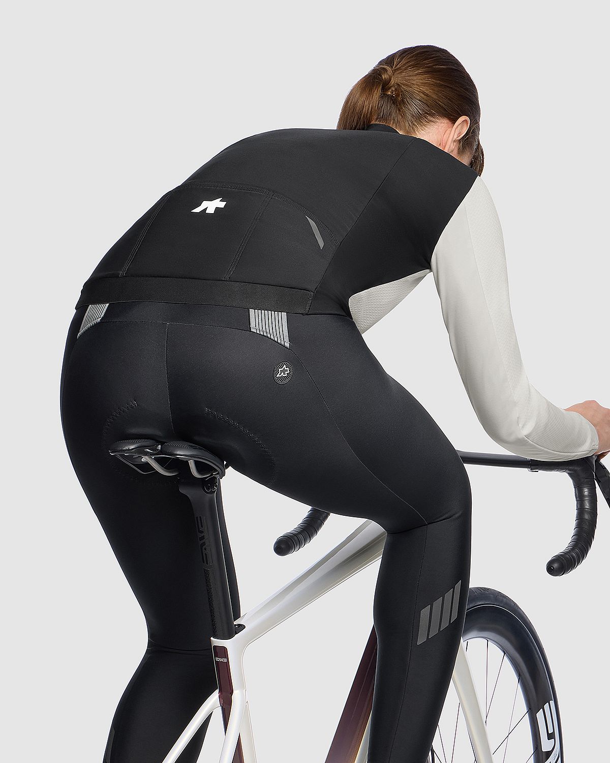 146079-Assos-Mille-GT-Winter-Jacket-S11-EVO-Almond-Milk-women-afbeelding-7