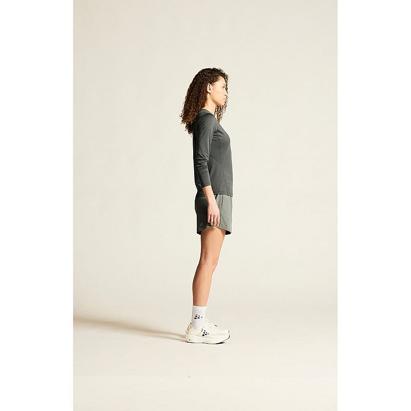 120957-Craft-ADV-Essence-2-hardloopshirt-lange-mouw-grijs-dames-afbeelding-3