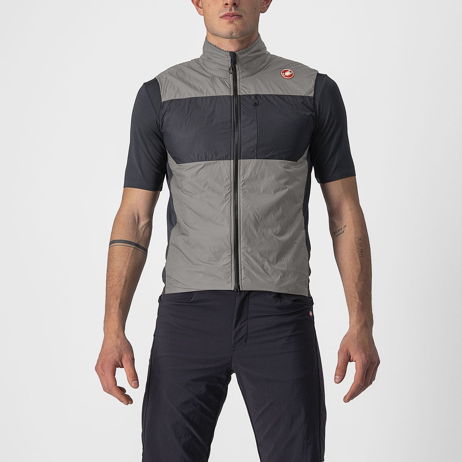 4522010-064-Castelli-Unlimited-Puffy-fietsvest-mouwloos-lichtgrijs-heren-afbeelding-1