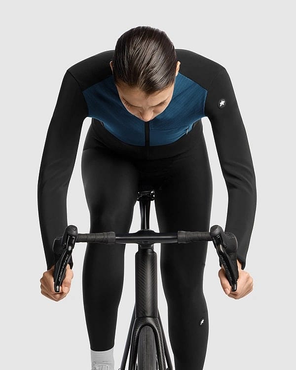 118502-Assos-Dyora-R-Habu-Winter-Jacket-S11-blauw-dames-afbeelding-4