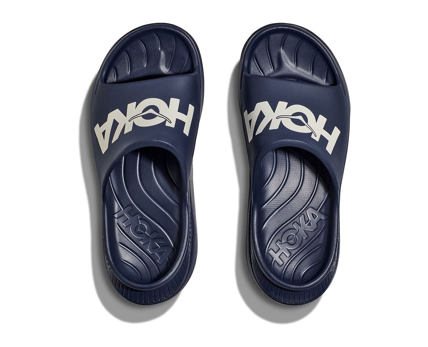 108447-Hoka-ORA-Athletic-Slide-slippers-varsity-navywhite-unisex-afbeelding-5