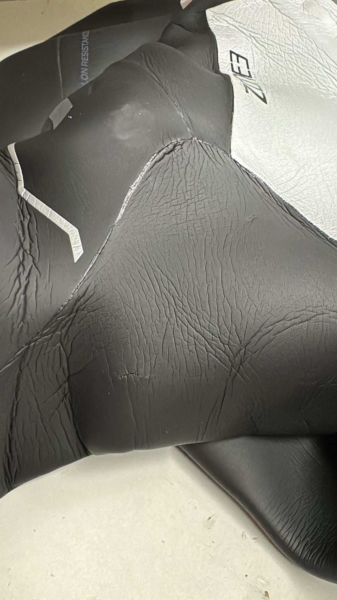 121154-Zone3-Agile-fullsleeve-gebruikt-wetsuit-heren-afbeelding-4