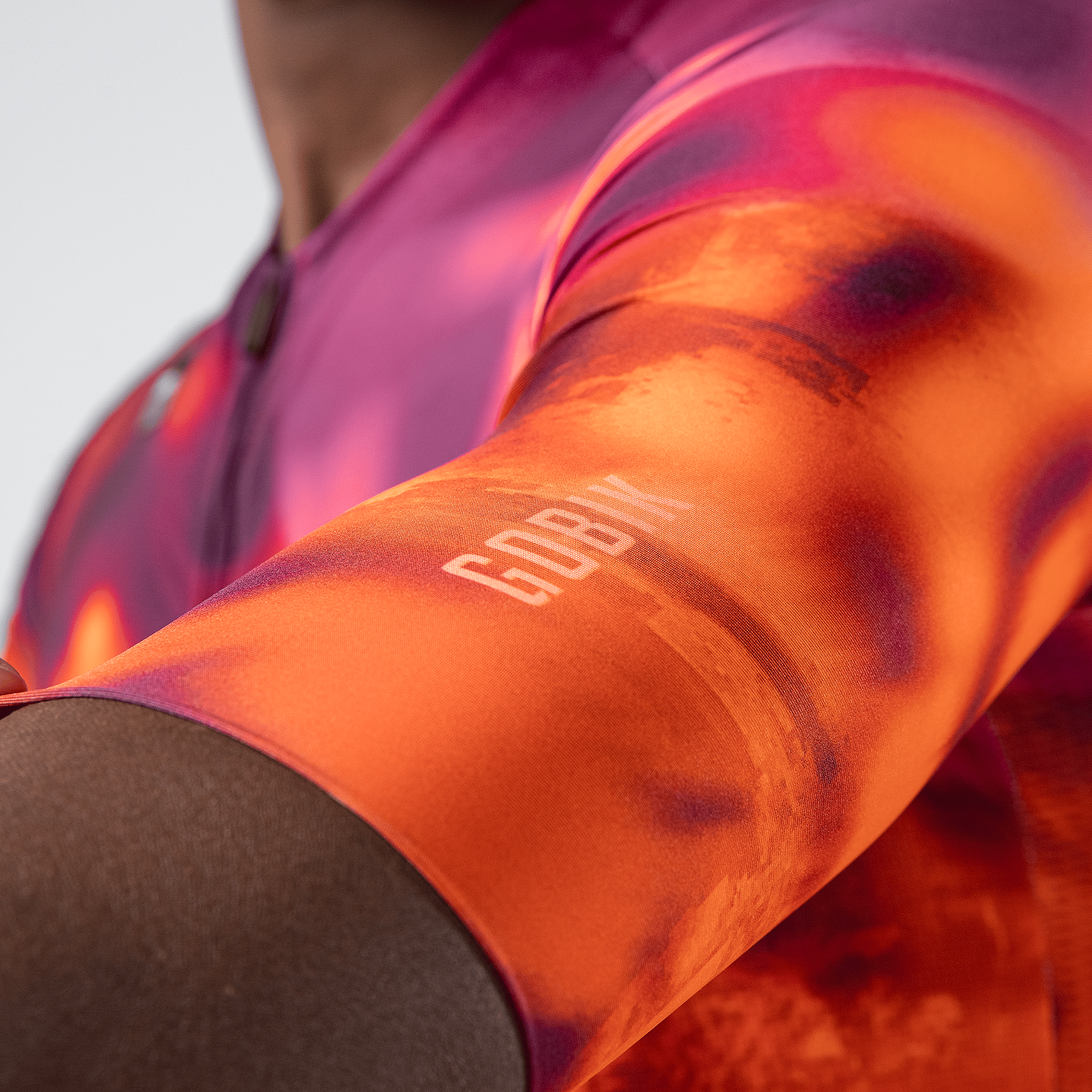 141500-Gobik-fietsshirt-korte-mouw-CX-pro-4.0-azalea-unisex-afbeelding-7