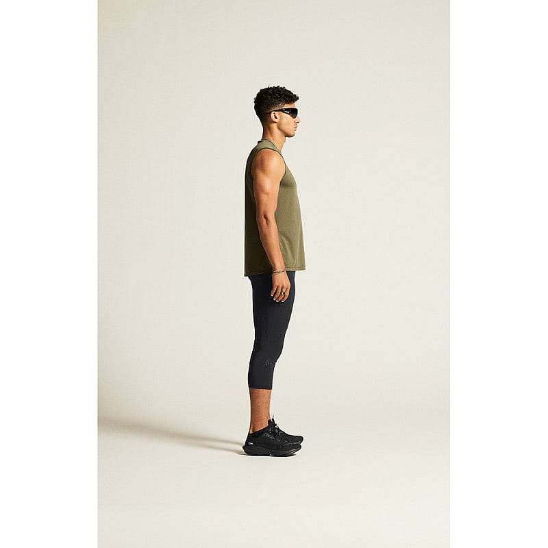 120136-Craft-ADV-Essence-2-hardloopshirt-mouwloos-groen-heren-afbeelding-3