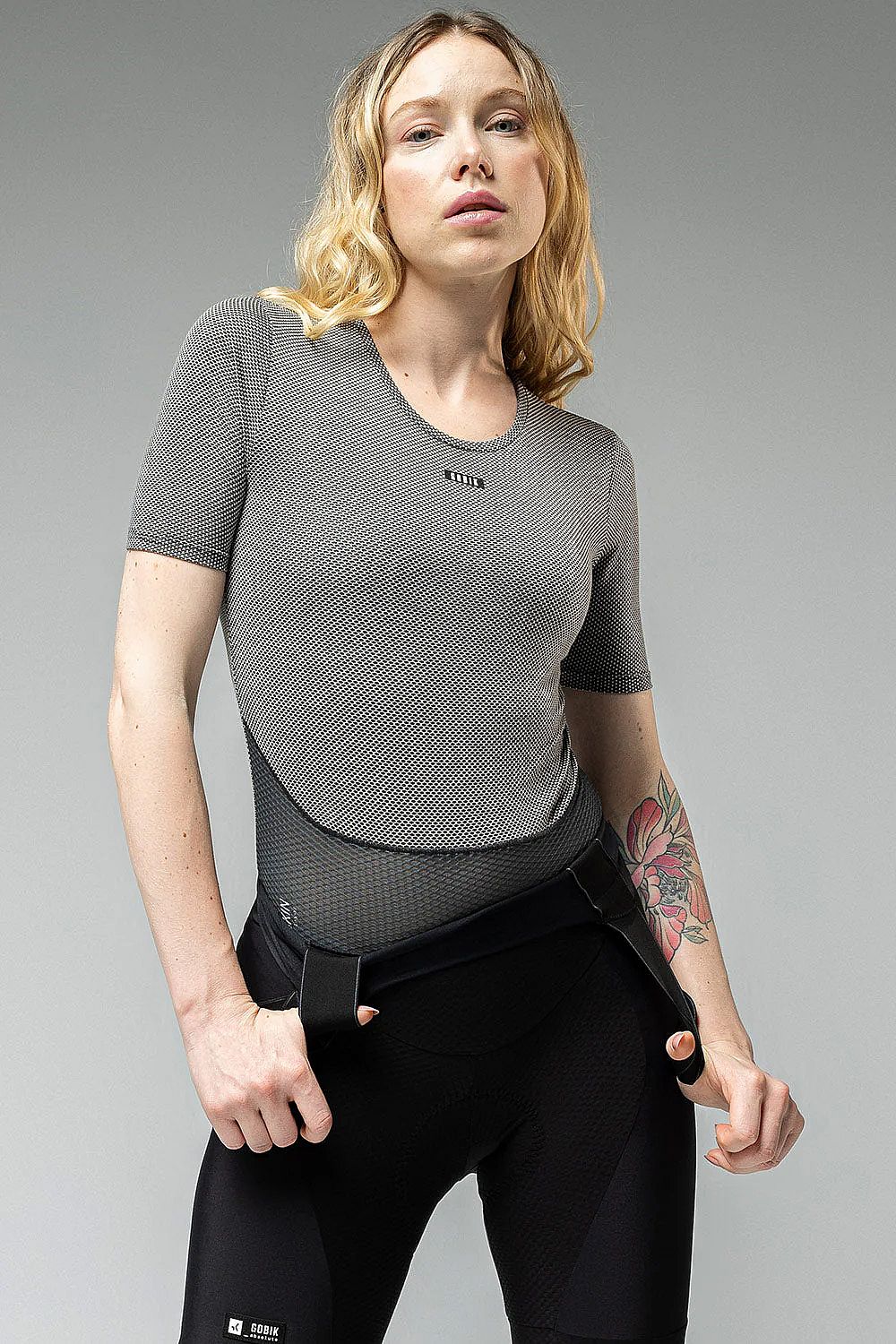 141398-Gobik-cell-skin-korte-mouw-greyblack-dames-afbeelding-3