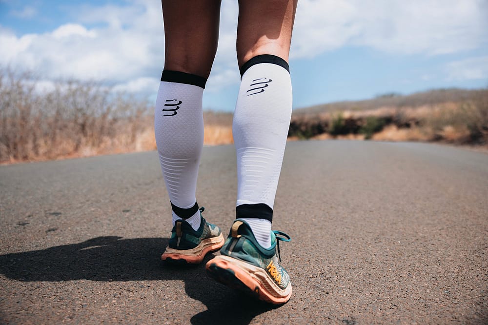 115786-Compressport-R2-3.0-witzwart-afbeelding-5