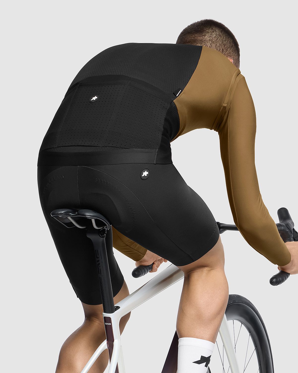 146112-Assos-Equipe-R-Spring-Fall-Gilet-S11-Jupiter-Gold-heren-afbeelding-6