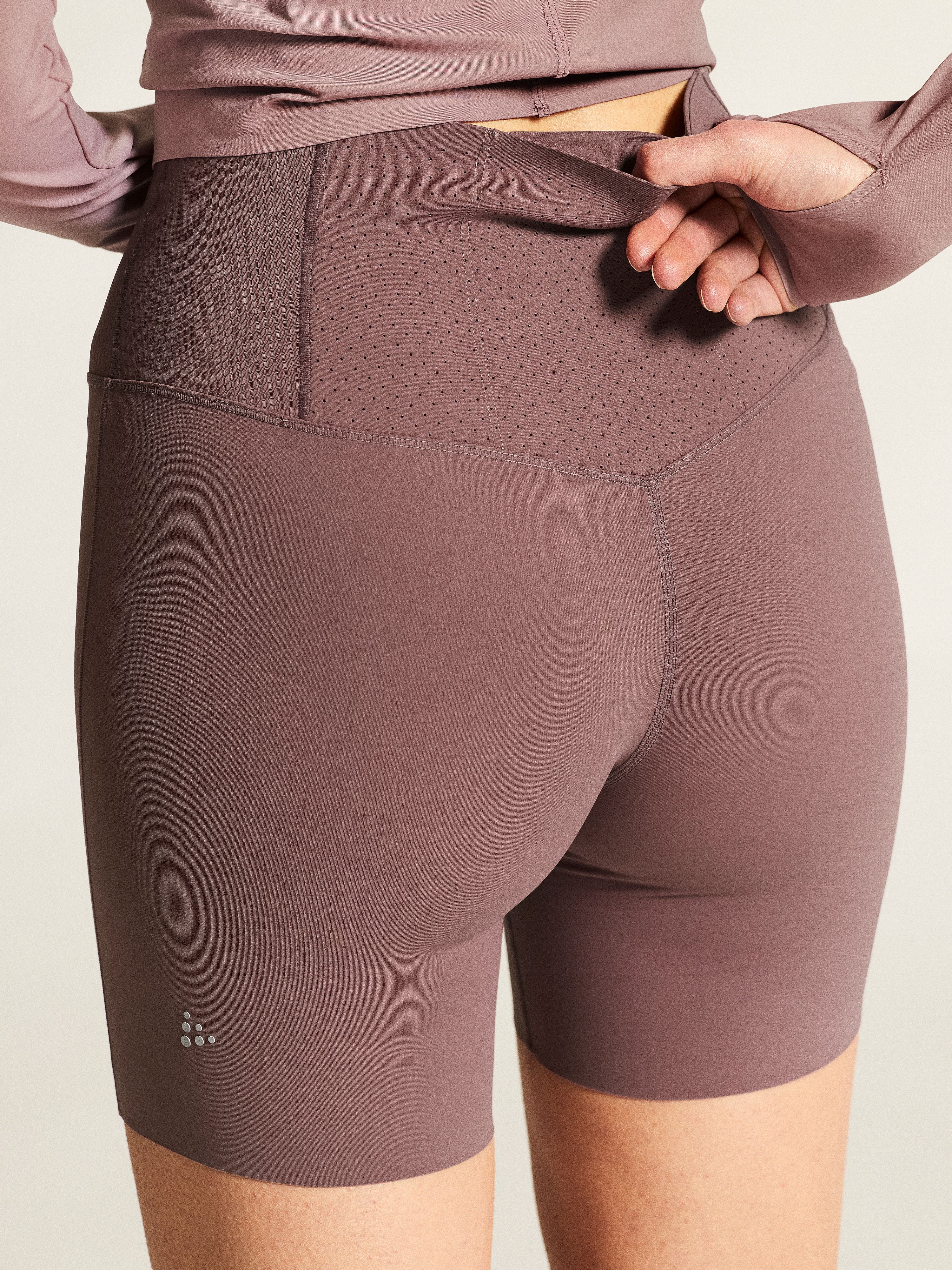 142678-Craft-hypervent-hardloopbroek-kort-dames-flint-afbeelding-9