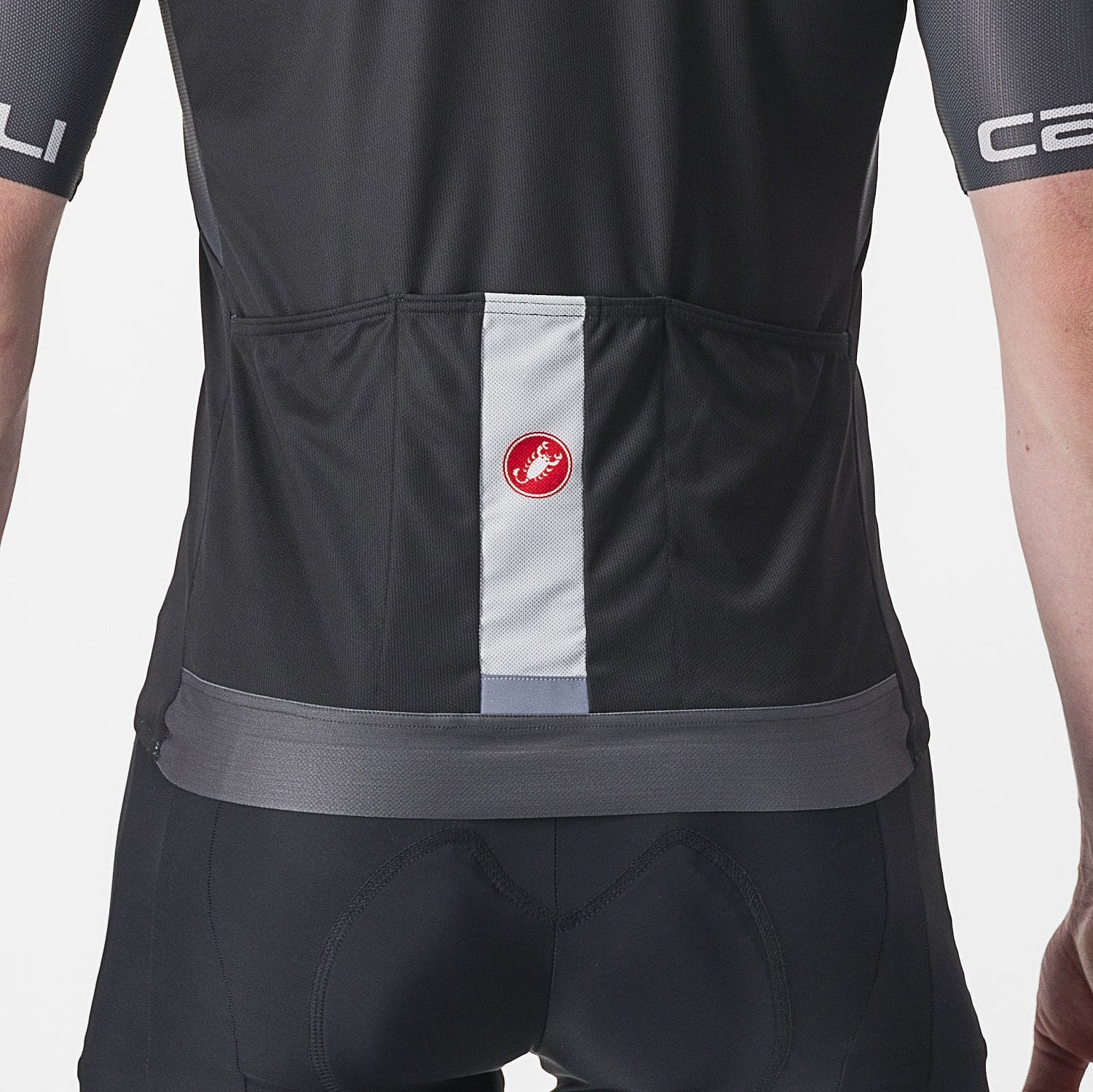 87448-Castelli-Entrata-korte-mouw-fietsshirt-zwart-heren-afbeelding-5