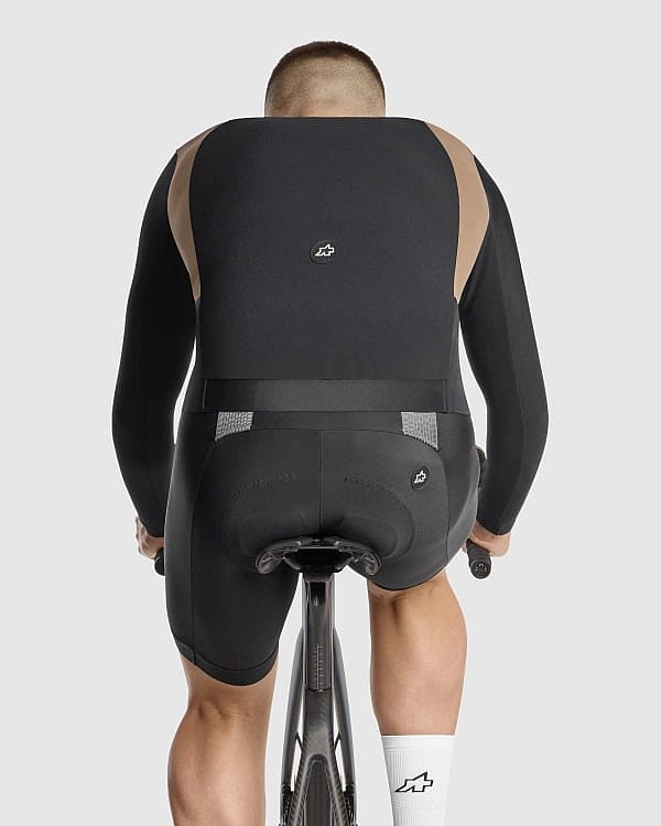 118646-Assos-Mille-GTS-springfall-S11-gilet-terra-sand-heren-afbeelding-6