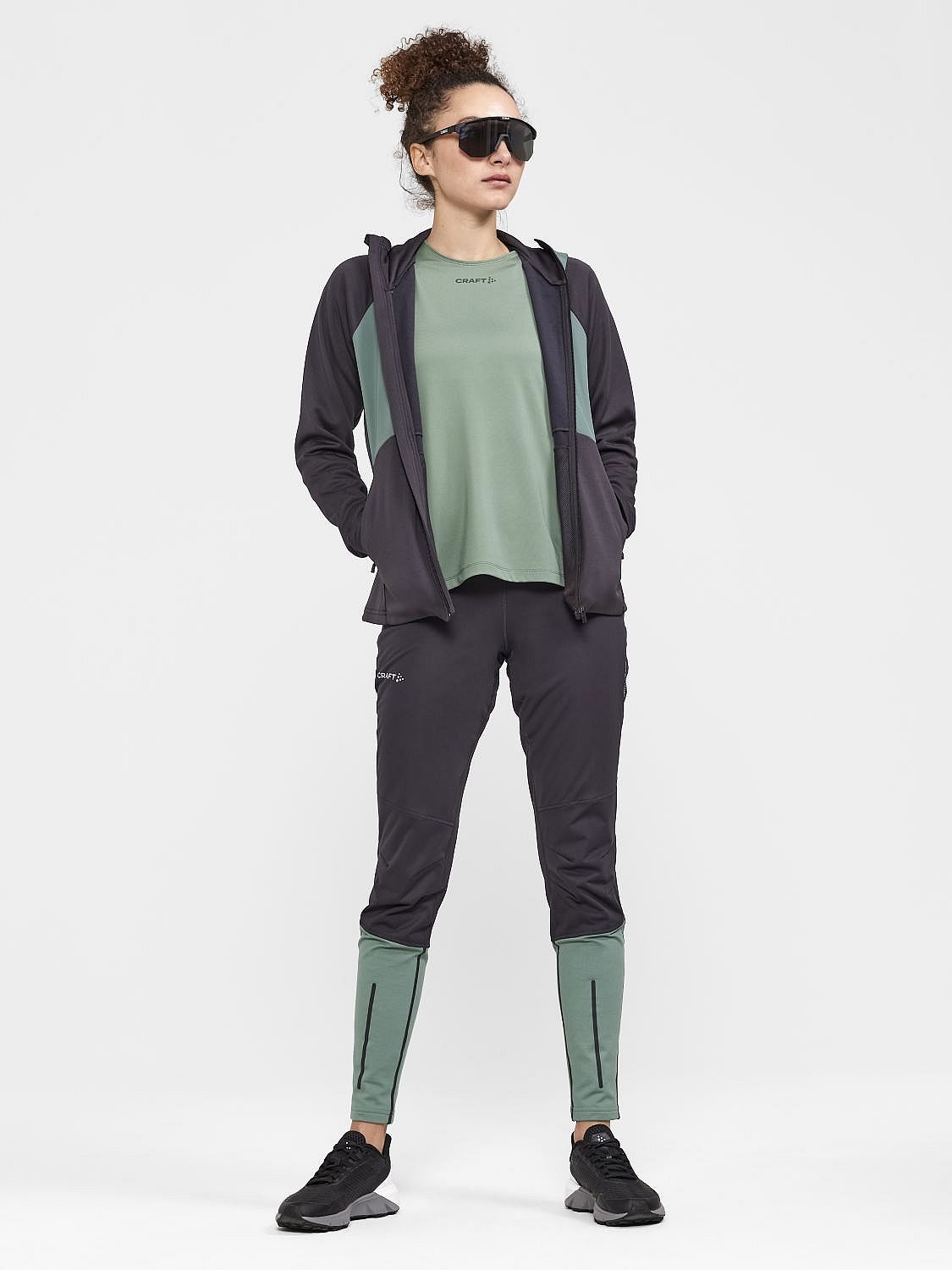 93334-Craft-ADV-Essence-Jersey-Hood-Jacket-slate-thyme-dames-afbeelding-5