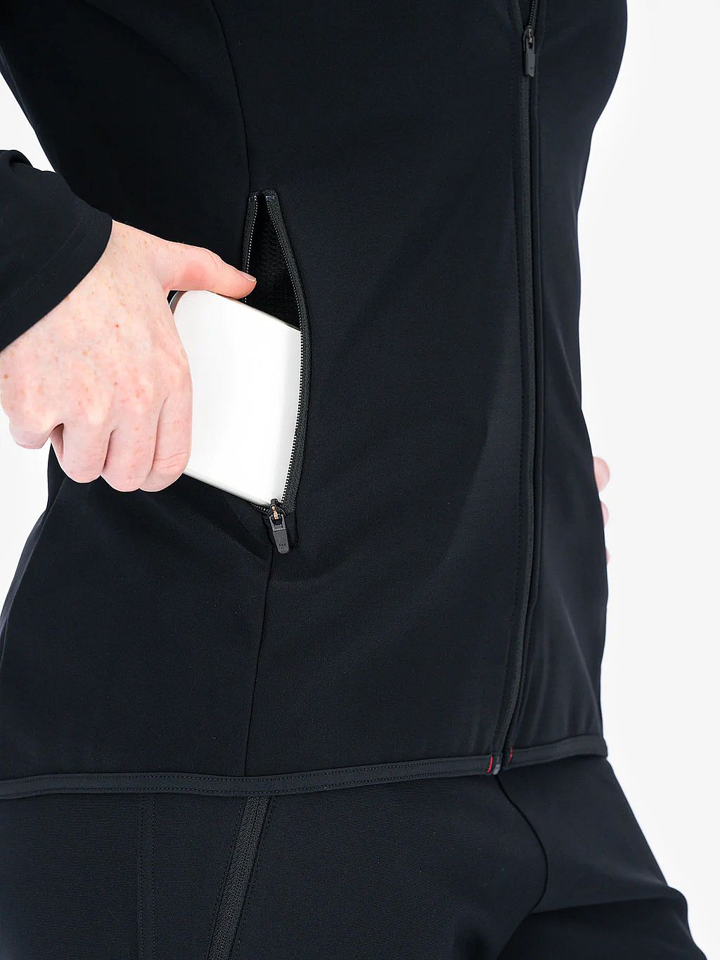 88753-Fusion-Recharge-Hoodie-zwart-dames-afbeelding-6