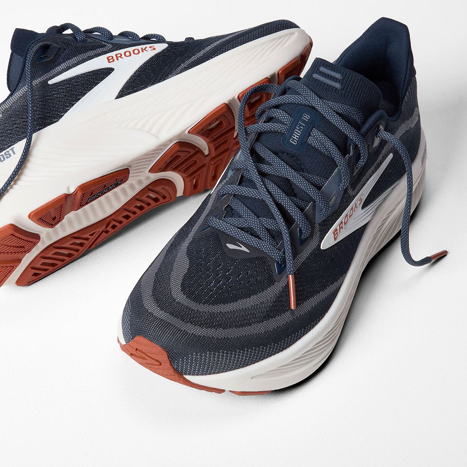 145139-Brooks-Ghost-18-hardloopschoenen-Navy-BlazerRed-EarthBlue-heren-afbeelding-2