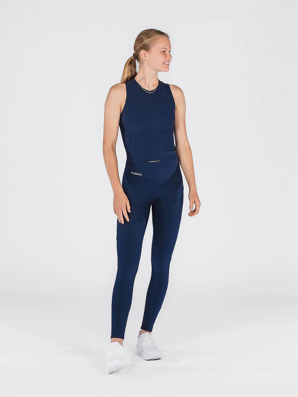 102277-Fusion-Gym-top-blauw-dames-afbeelding-3