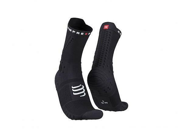 XU00048B_990-zwart-Compressport-Pro-racing-v4.0-trail-hardloopsokken-zwart-afbeelding-1