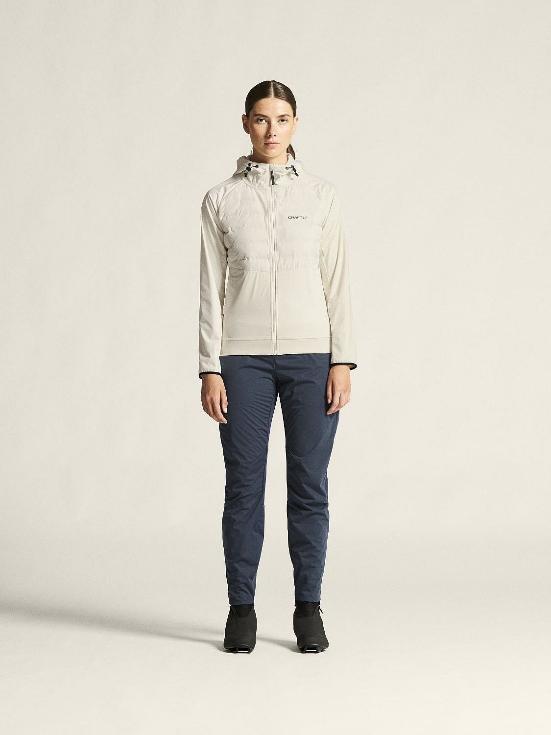 121381-Craft-Advanced-Pursuit-Thermal-ski-jack-beige-dames-afbeelding-2