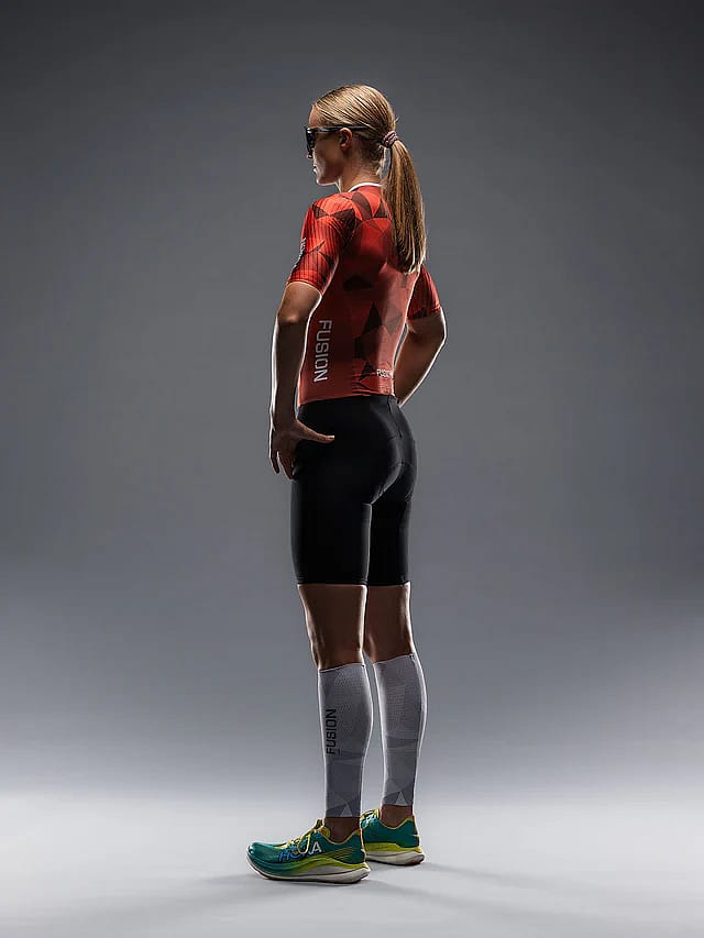 102307-Fusion-TEMPO-ONE-Suit-korte-mouw-rood-dames-afbeelding-4
