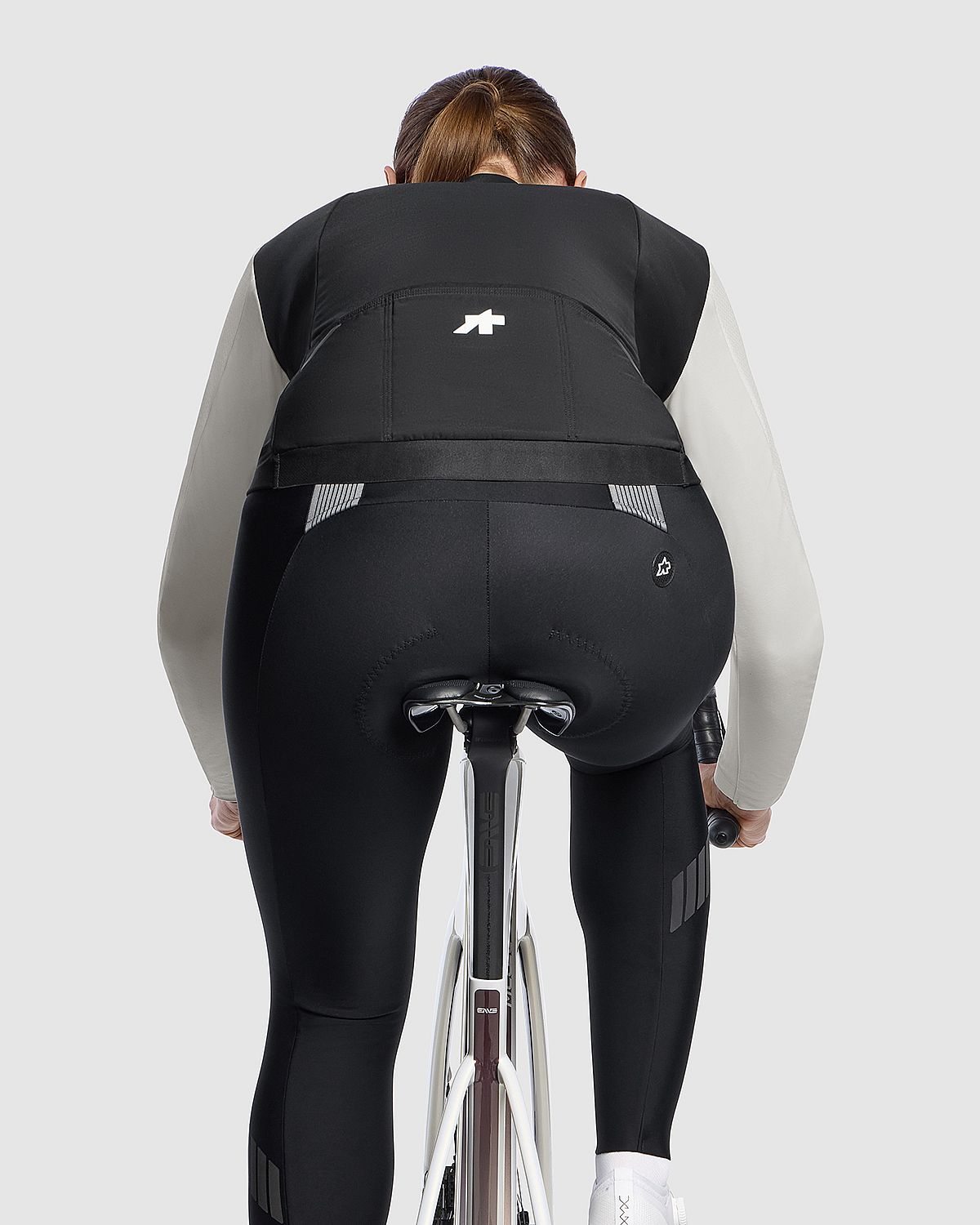 146080-Assos-Mille-GT-Winter-Jacket-S11-EVO-Almond-Milk-women-afbeelding-6