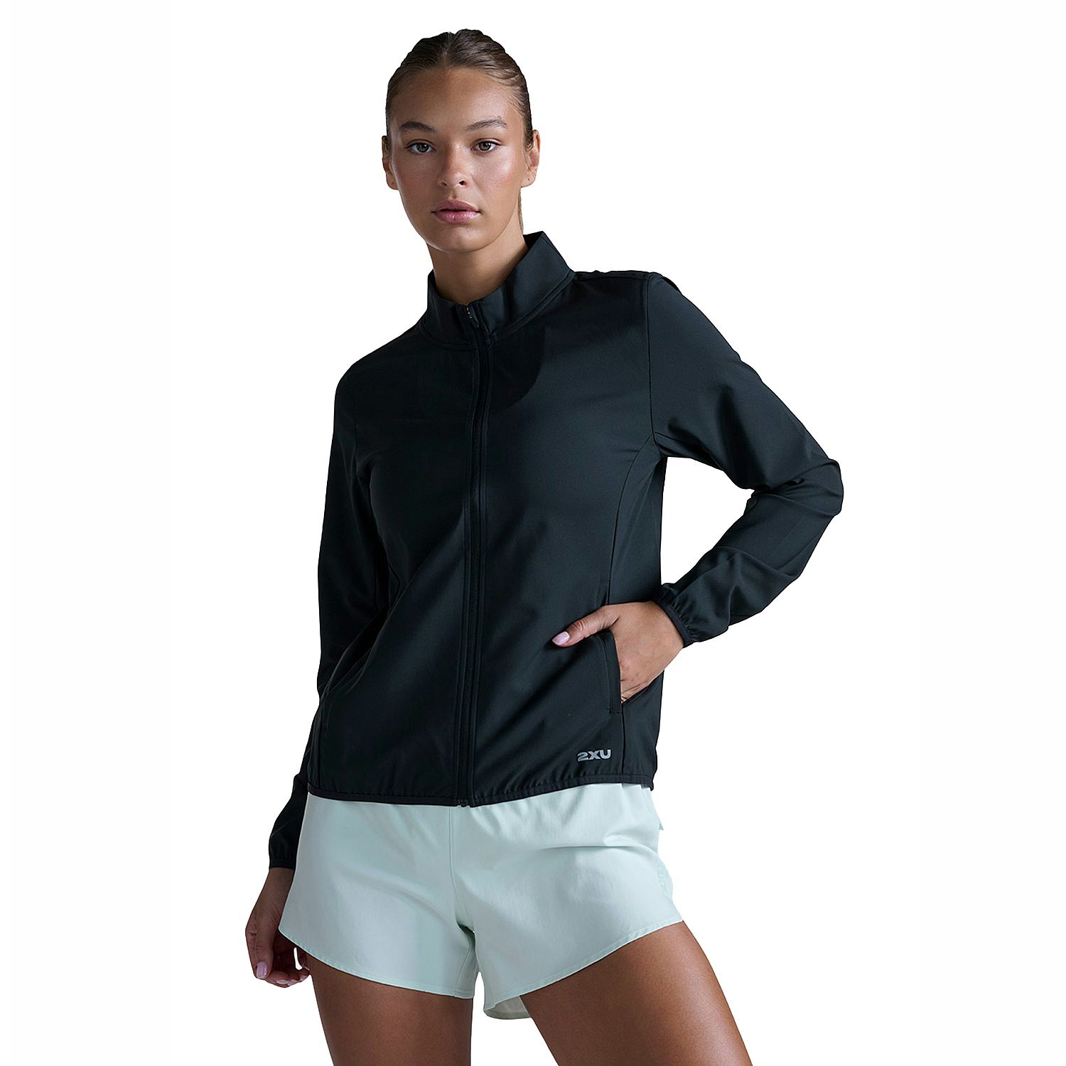 141875-2XU-Aero-hardloopjas-reflecterend-BlackSilver-dames-afbeelding-4