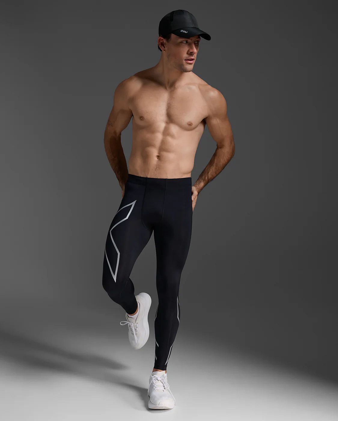 113914-2XU-Core-Compression-hardloopbroek-BlackSilver-Heren-afbeelding-2