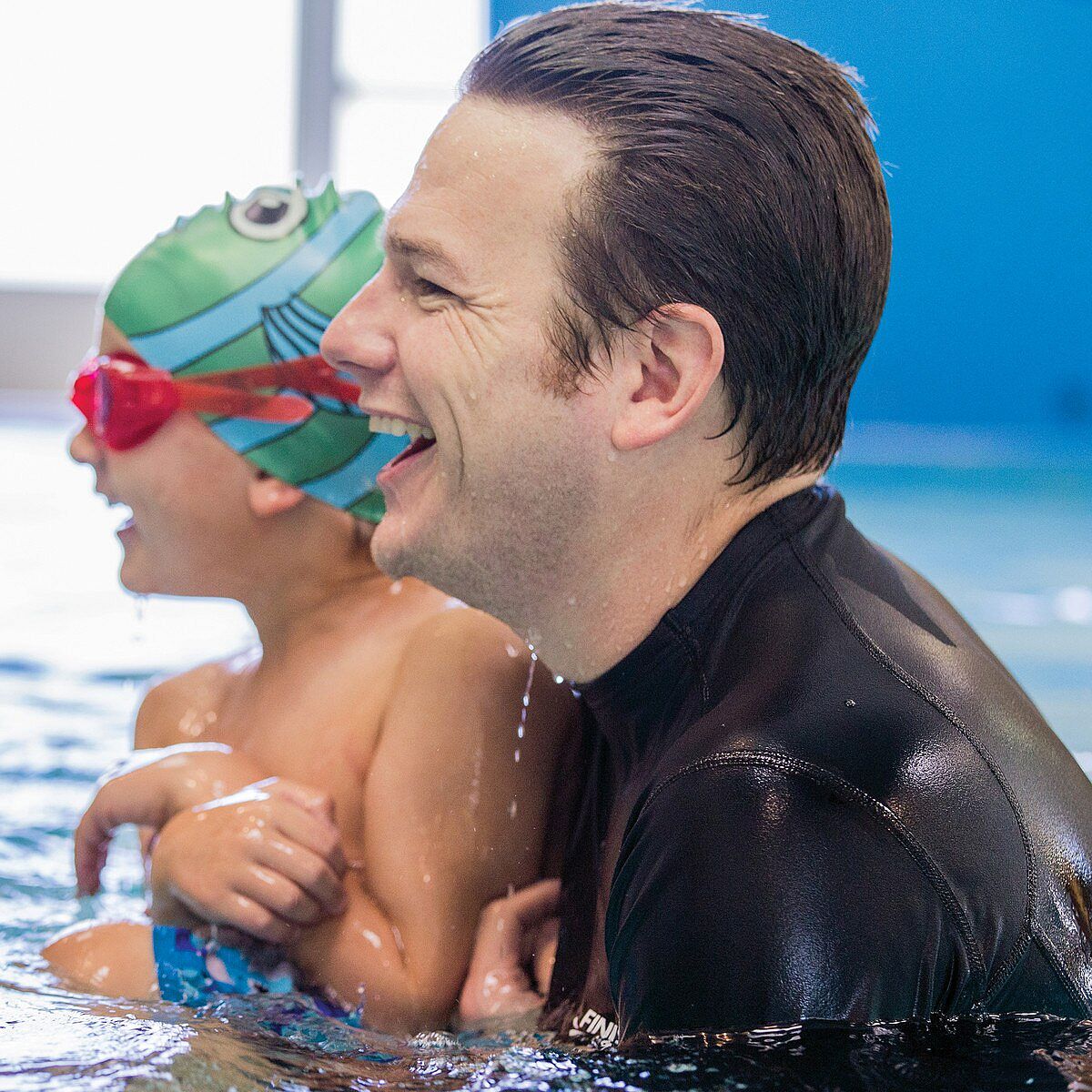 113215-Finis-Thermal-swim-shirt-zwart-unisex-afbeelding-2