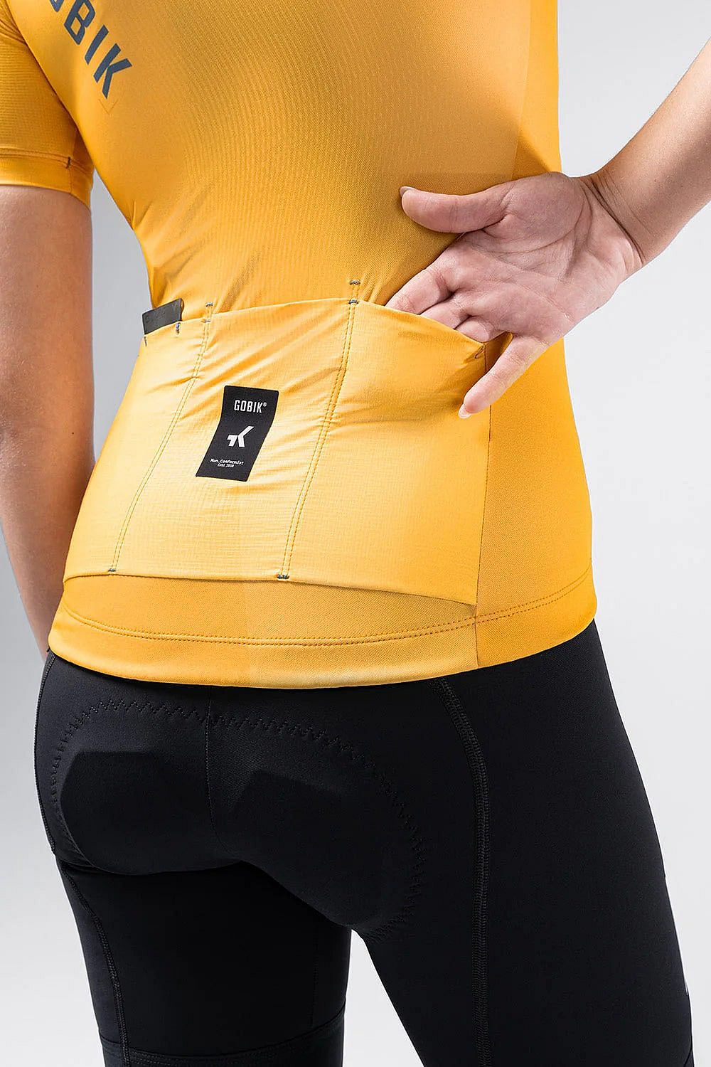 114221-Gobik-Stark-fietsshirt-korte-mouw-dandelion-dames-afbeelding-6
