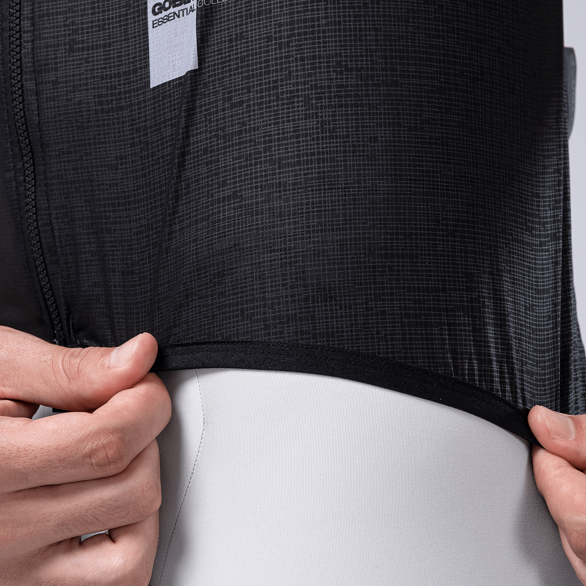 141593-Gobik-fietsvest-plus-2.0-blackcurrant-heren-afbeelding-9