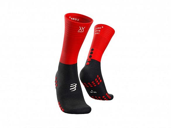 78688-Compressport-Mid-Compression-hardloopsokken-zwartrood-afbeelding-1
