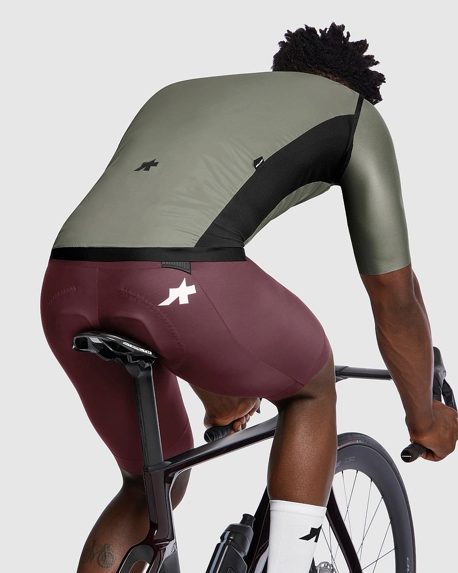 141688-Assos-Mille-GT-S11-wind-fietsvest-Edge-Green-heren-afbeelding-5