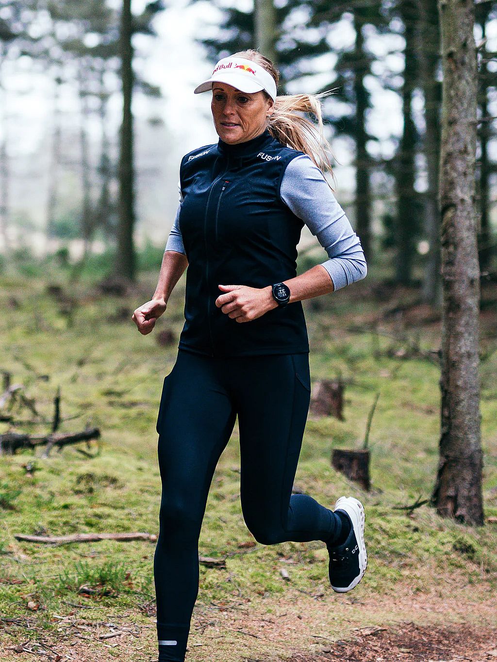 94490-Fusion-S2-Run-Vest-zwart-dames-afbeelding-4