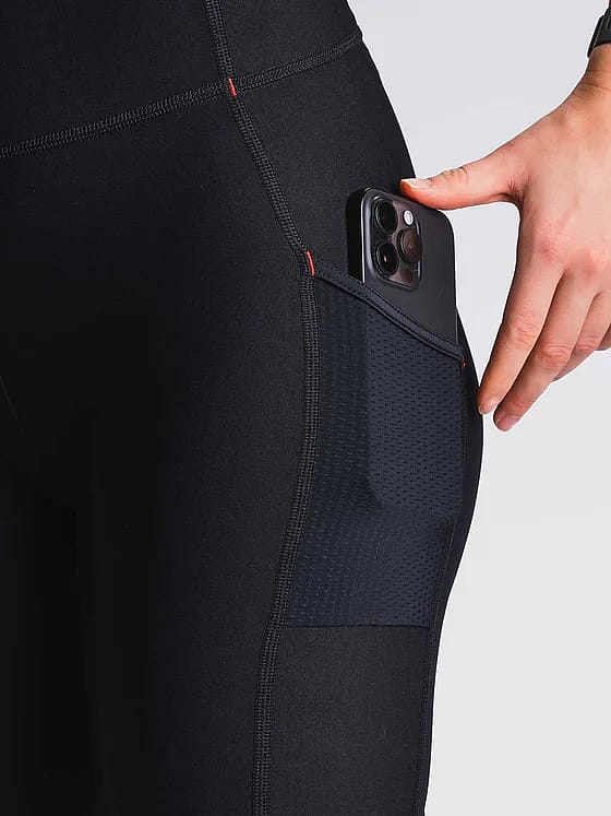 113609-Fusion-C3-Short-Training-Tights-super-zwart-dames-afbeelding-4