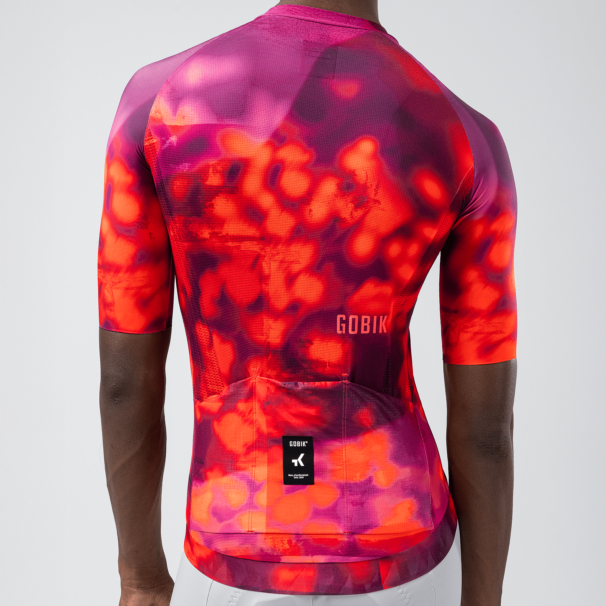 141500-Gobik-fietsshirt-korte-mouw-CX-pro-4.0-azalea-unisex-afbeelding-10