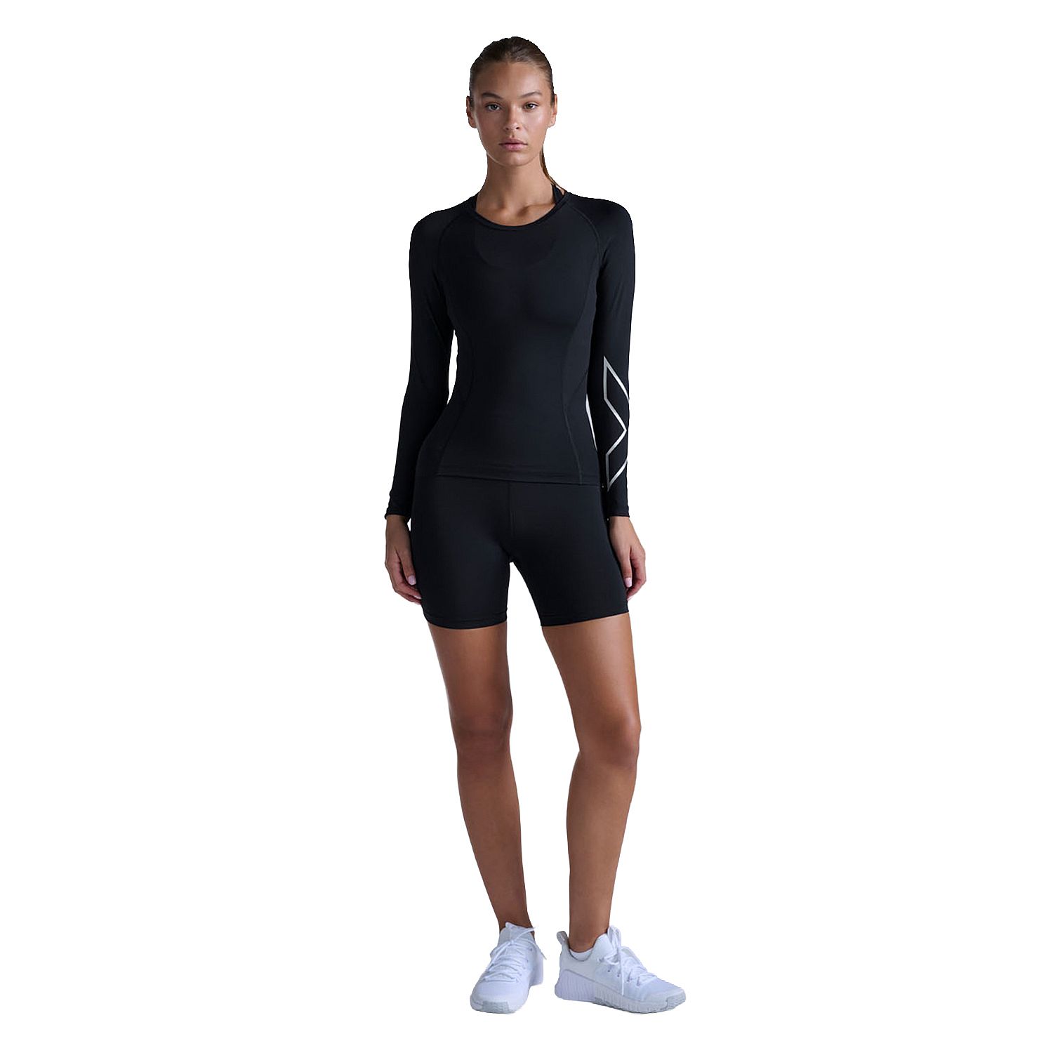 141888-2XU-Core-compression-hardloopshirt-lange-mouw-Black-dames-afbeelding-1