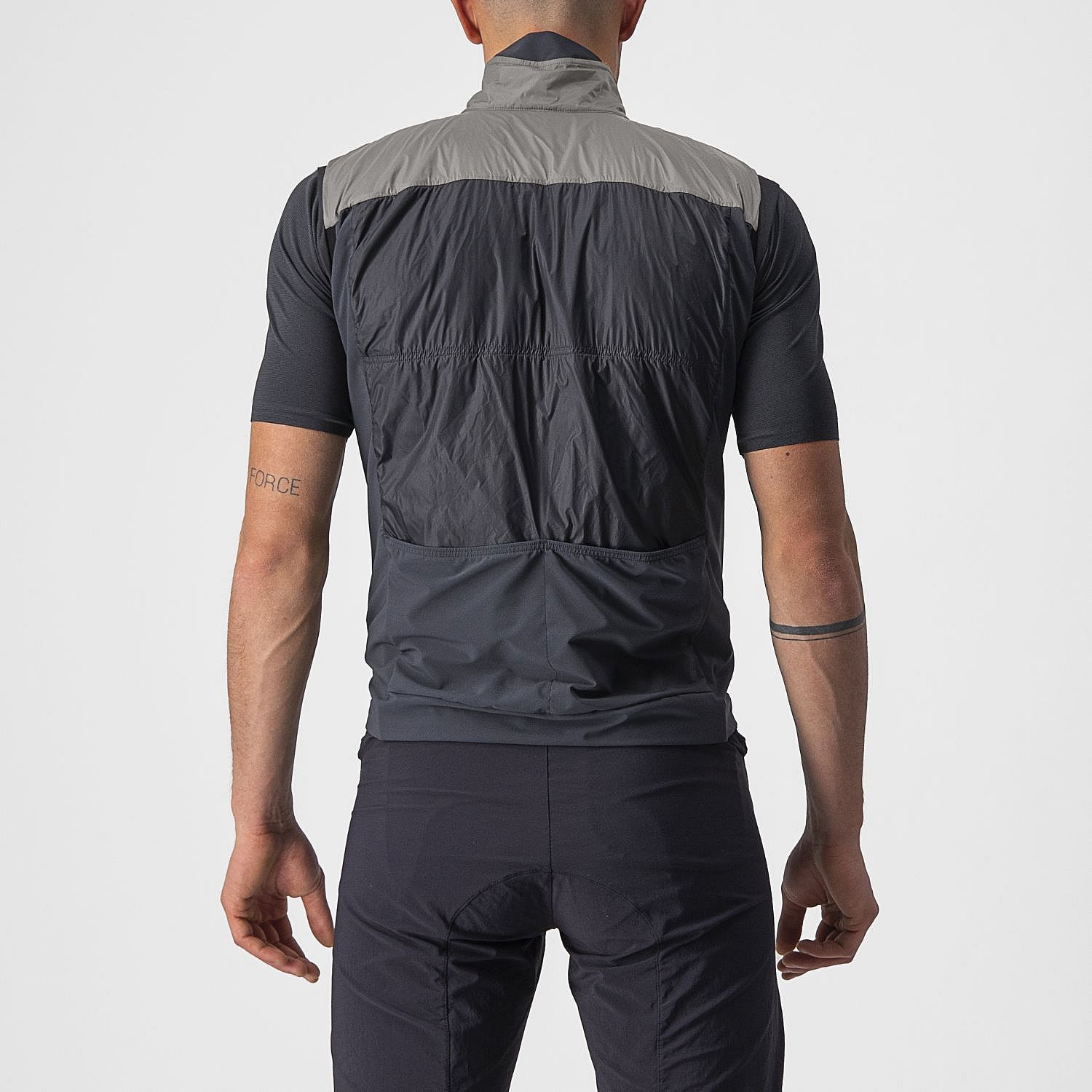 82008-Castelli-Unlimited-Puffy-fietsvest-mouwloos-lichtgrijs-heren-afbeelding-2