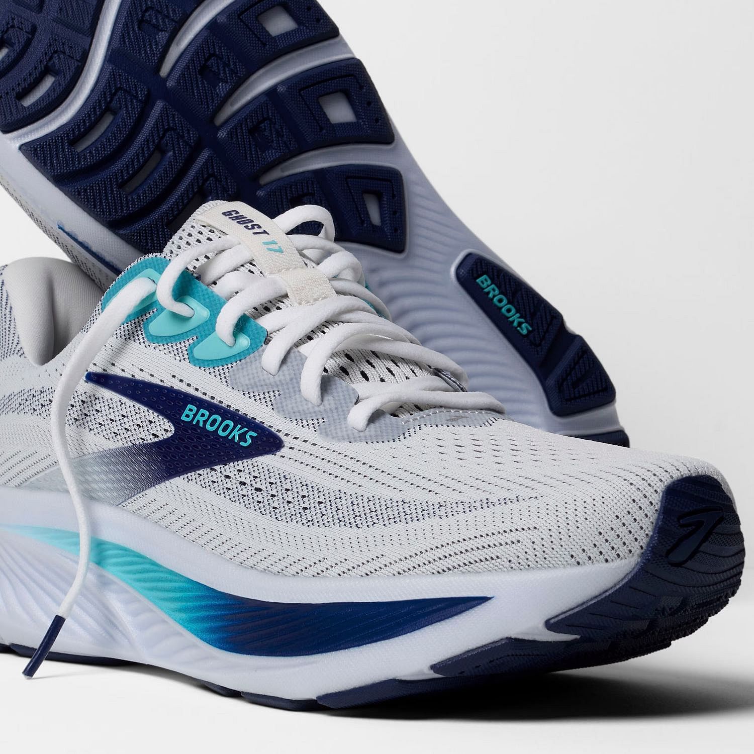 121853-Brooks-Ghost-17-hardloopschoenen-WhiteBeacon-BlueIpanema-heren-afbeelding-3