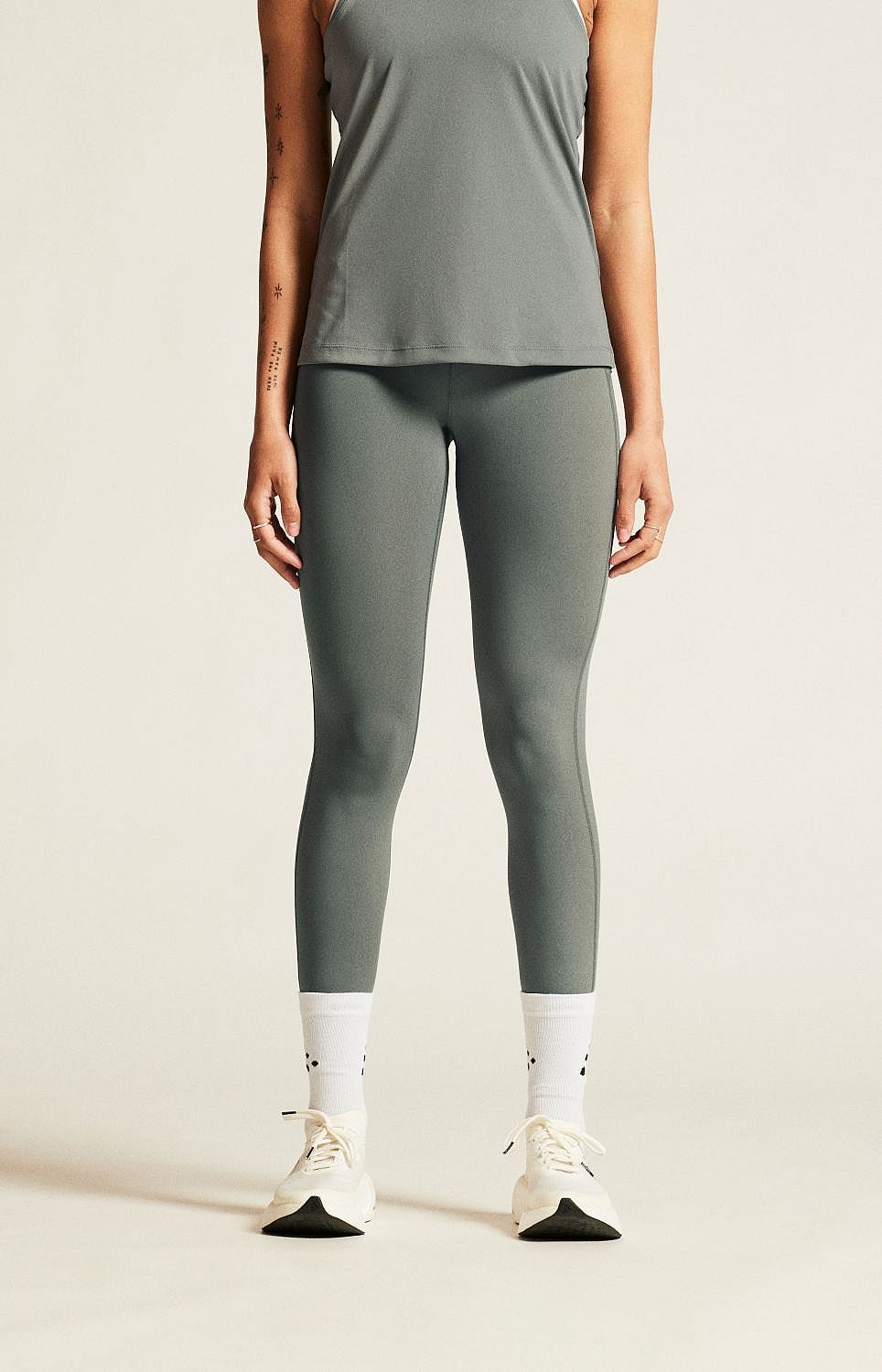 115253-Craft-Core-Essence-hardloopbroek-lang-2-grijs-dames-afbeelding-2