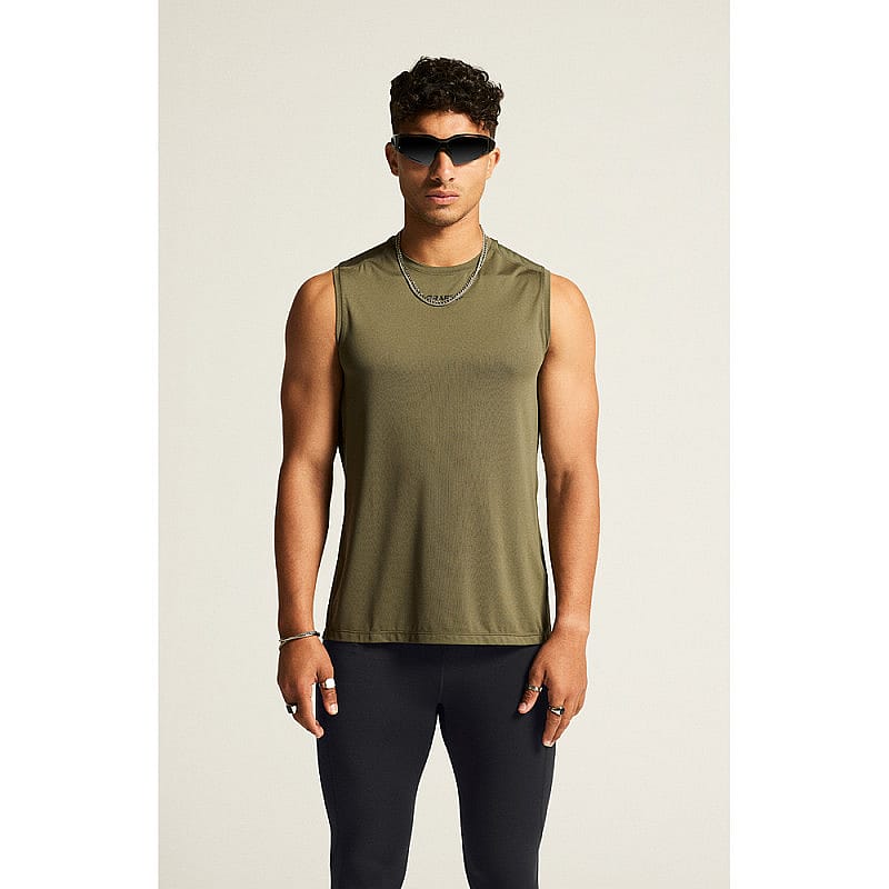 120134-Craft-ADV-Essence-2-hardloopshirt-mouwloos-groen-heren-afbeelding-5