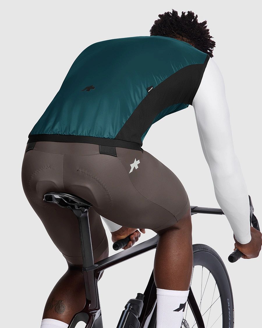141685-Assos-Mille-GT-S11-wind-fietsvest-Deep-Petrol-heren-afbeelding-5