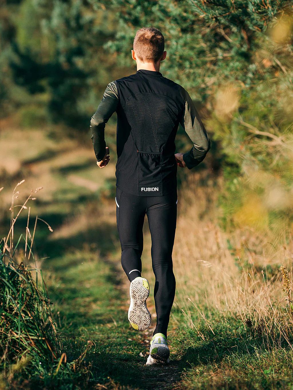 94346-Fusion-S2-Run-Vest-zwart-heren-afbeelding-5